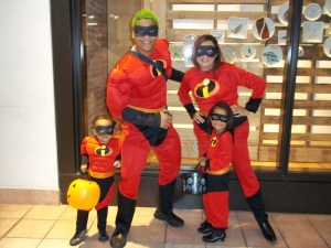 THE INCREDIBLES FAMILY